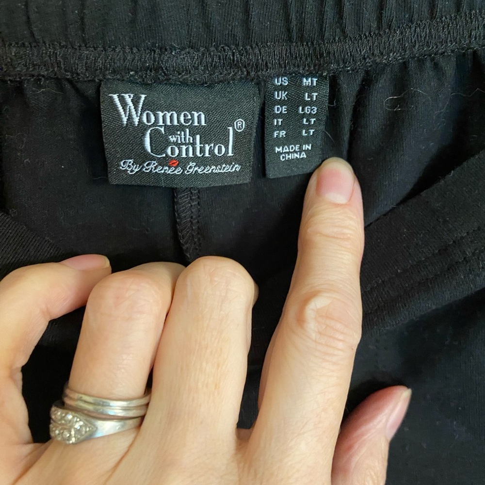 COPY - Women with Control shape enhancing pants - Picture 6 of 9